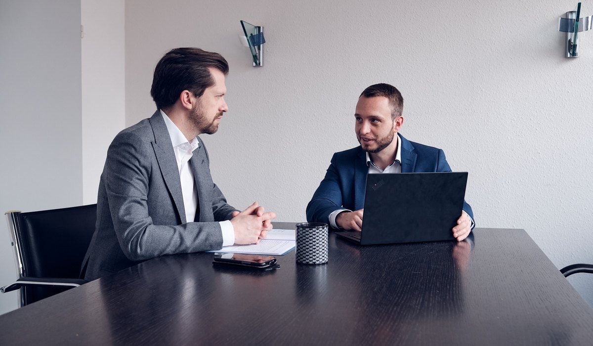 IT-Forensiker Timo Züfle und Rechtsanwalt Dr. Marc Maisch im Gespräch